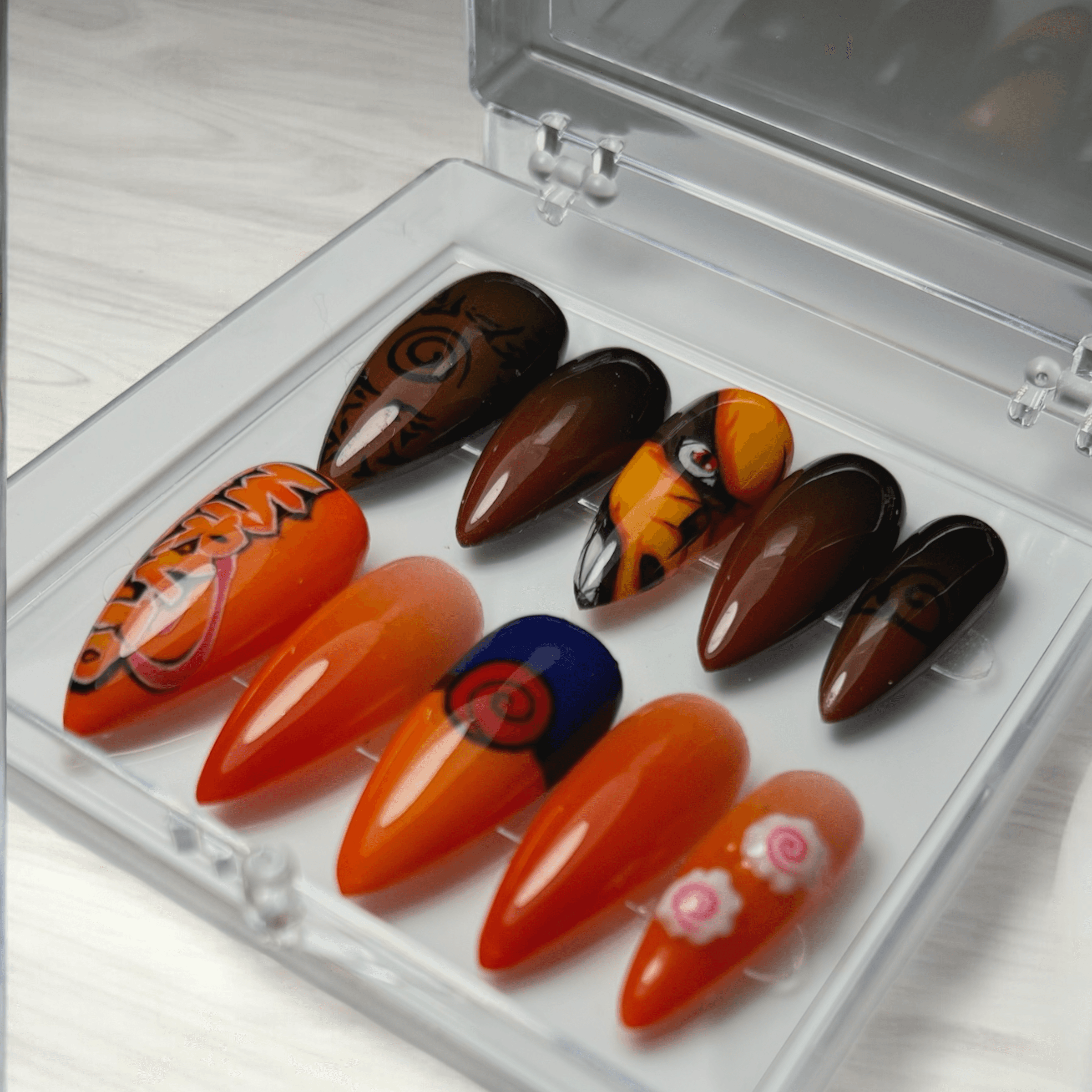 press-on-nails-naruto-kurama-1