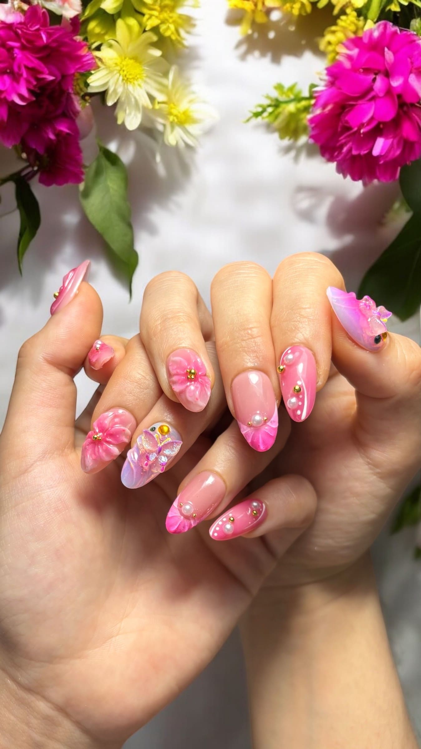 press on nails réutilisables faits main féérique rose papillon nail art blanc fée elfique 