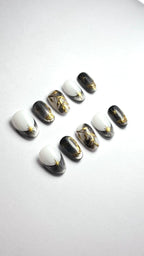 french noir cat eyes argenté nail art doré mystique et féérique dark 