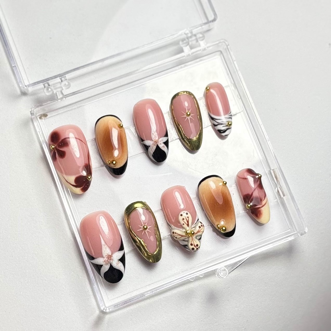 press on nails faits main réutilisables fleurs 3D nail art 3D doré french noir blanche zébré 