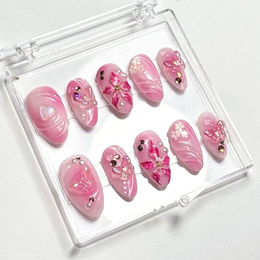 press on nails fleurs féérique rose blanc bjoux papillon 