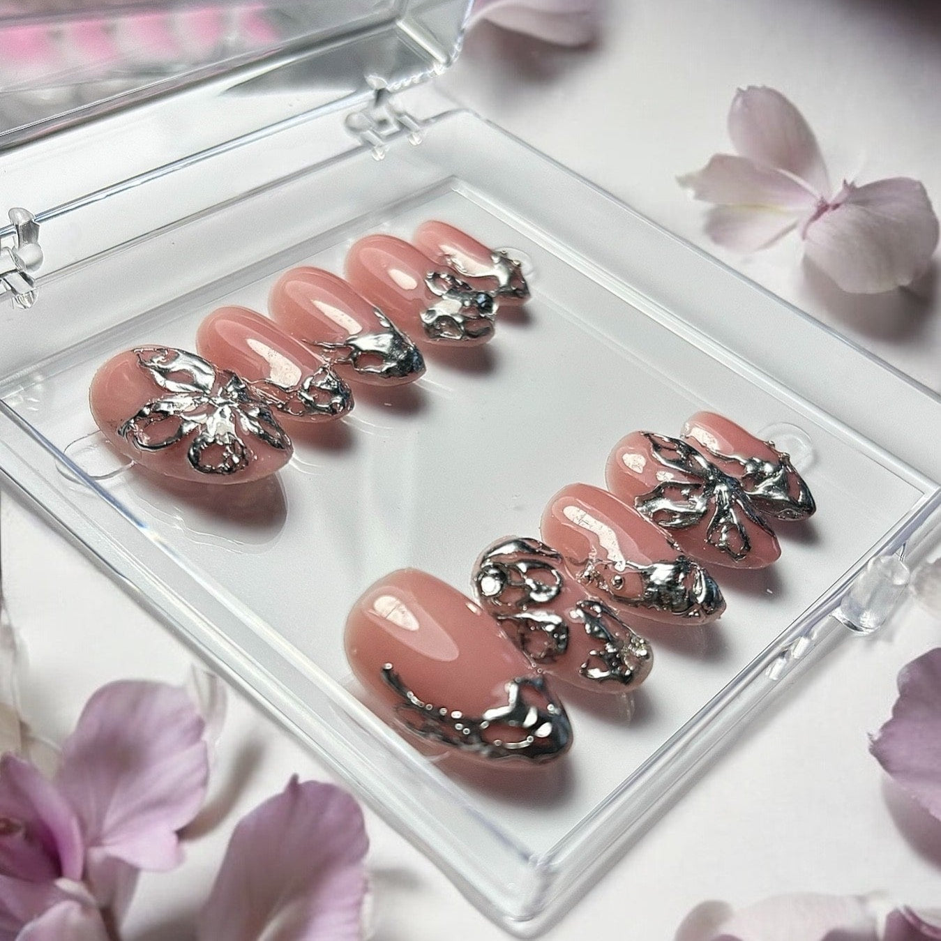 press on nails faits main réutilisables nude fleurs 3D chrom argengté