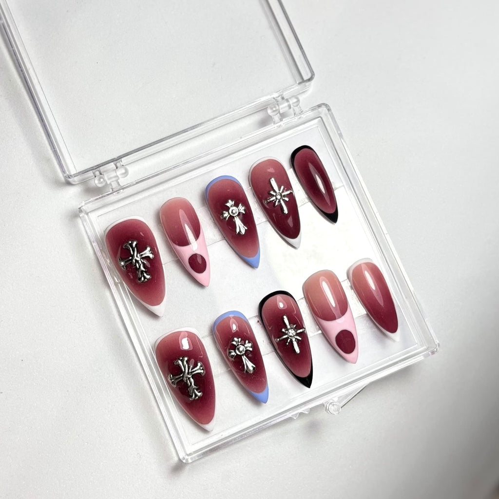 Faux ongles réutlisables press on nails faits main dark roseviolet noir rouge bijoux argenté y2k